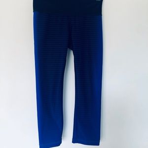 Gapfit striped Capri leggings